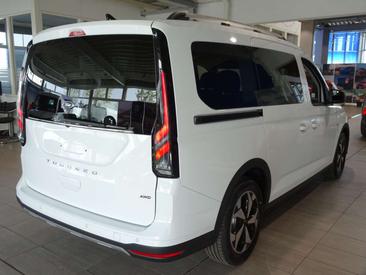 Ford Tourneo Connect MPV 2.0 EcoBlue — photo 6