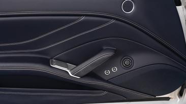 Ferrari California T — photo 10