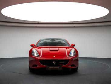 Ferrari California — photo 2
