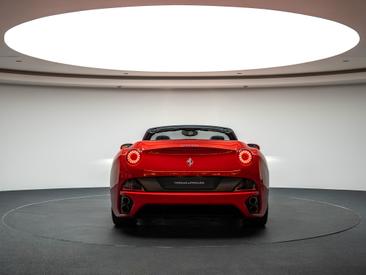 Ferrari California — photo 4