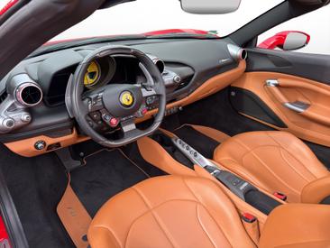 Ferrari F8 Spider — photo 5