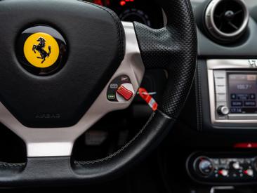 Ferrari California — photo 10