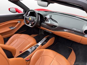 Ferrari F8 Spider — photo 9