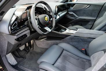 Ferrari Purosangue — photo 8