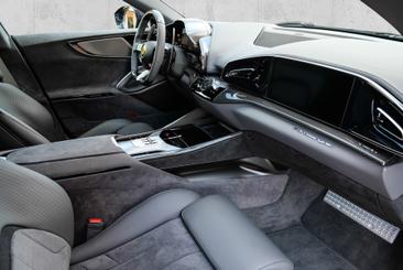 Ferrari Purosangue — photo 10