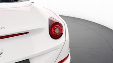 Ferrari California T — photo 30