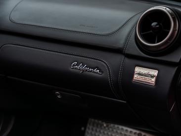 Ferrari California — photo 23