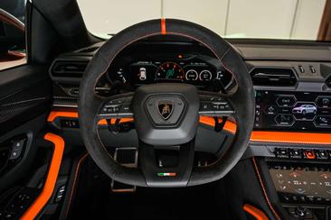 Lamborghini Urus SE — photo 10