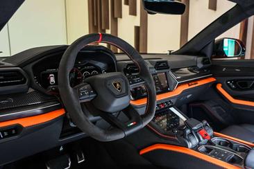 Lamborghini Urus SE — photo 11