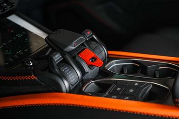 Lamborghini Urus SE — photo 16