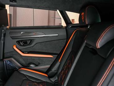 Lamborghini Urus SE — photo 21