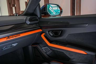 Lamborghini Urus SE — photo 22
