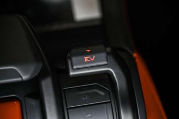 Lamborghini Urus SE — photo 24