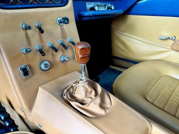 Lamborghini 400 GT — photo 16