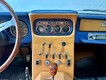 Lamborghini 400 GT — photo 22