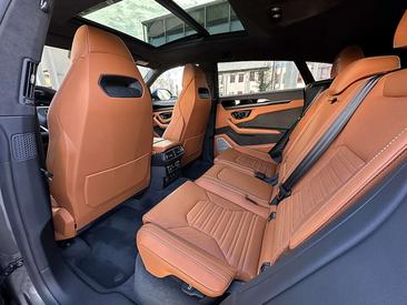 Lamborghini Urus SE — photo 15