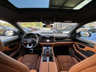 Lamborghini Urus SE — photo 20