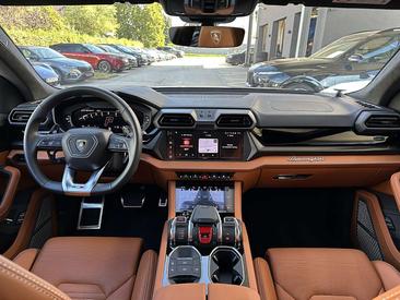 Lamborghini Urus SE — photo 21