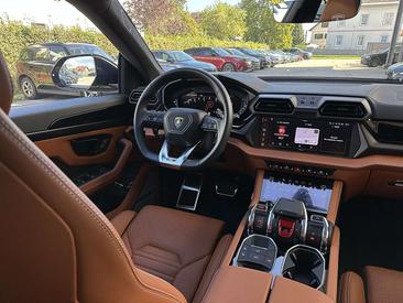 Lamborghini Urus SE — photo 22