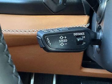 Lamborghini Urus SE — photo 27