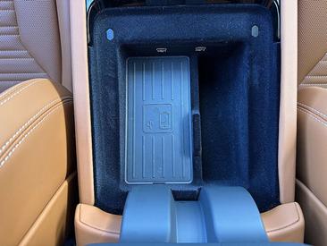 Lamborghini Urus SE — photo 33