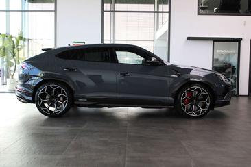 Lamborghini Urus Performante — photo 10