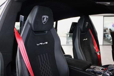 Lamborghini Urus Performante — photo 14