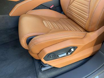 Lamborghini Urus SE — photo 43