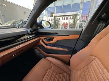 Lamborghini Urus SE — photo 47