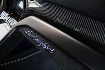 Lamborghini Urus Performante — photo 19