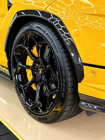 Lamborghini Urus Performante — photo 46