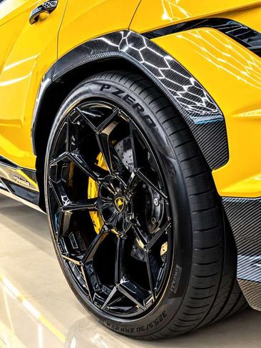Lamborghini Urus Performante — photo 47
