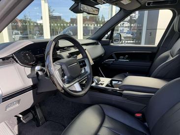 Land Rover Range Rover P550e — photo 9