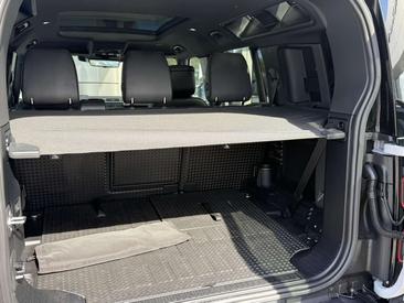 Land Rover Defender D350 — photo 10