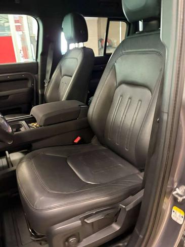 Land Rover Defender 110 D200 — photo 15