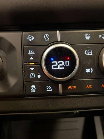 Land Rover Defender 110 D200 — photo 19