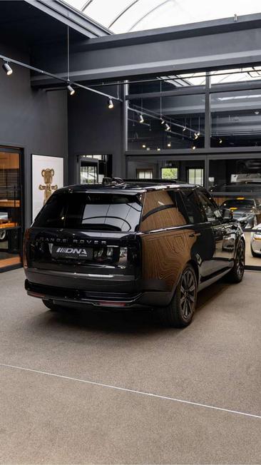 Land Rover Range Rover P550e — photo 22