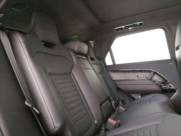Land Rover Range Rover Sport SV — photo 11