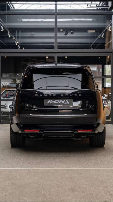 Land Rover Range Rover P550e — photo 23