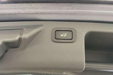 Land Rover Discovery Sport D180 — photo 18