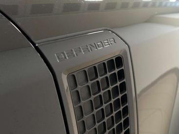 Land Rover Defender 90 D200 — photo 14