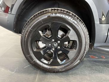 Land Rover Defender 90 D250 — photo 9