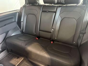 Land Rover Defender 90 D250 — photo 13