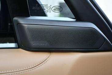 Land Rover Range Rover D350 — photo 20