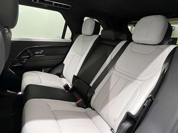 Land Rover Range Rover Sport D350 — photo 16