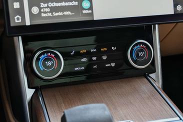 Land Rover Range Rover D350 — photo 37