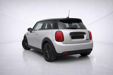 Mini 3 Portes Berline Cooper SE — photo 4