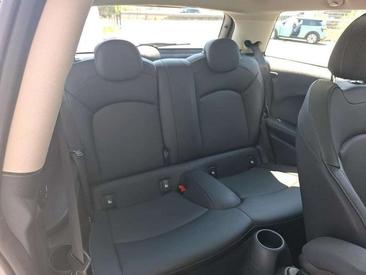 Mini 3 Portes Berline Cooper SE — photo 7