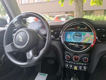 Mini 3 Portes Berline Cooper SE — photo 5
