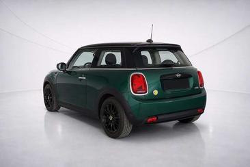 Mini 3 Portes Berline Cooper SE — photo 4